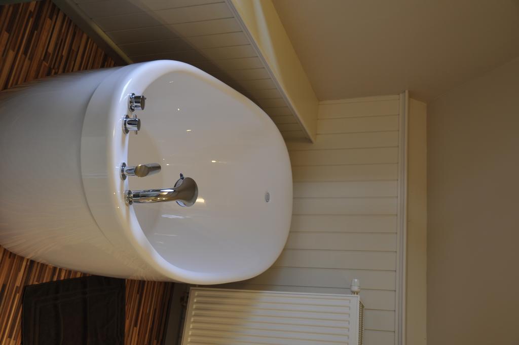 B&B 'T Huys Van Enaeme Oudenaarde Rum bild